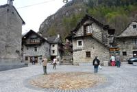 Der Marktplatz von Sonogno