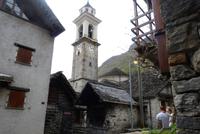Der Kirchturm von Sonogno