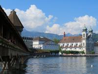 Luzern Kapellbrücke und Jesuitenkirche
