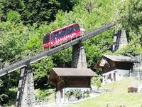 Mit der Bahn geht es wieder nach unten