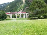 Fahrt mit dem Bus von Tirano nach Sils, Kreisviadukt bei Brusio