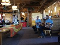 Zermatt, Folkloreabend auf Sunnega