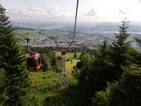 Abschied vom Pilatus, Fahrt mit Kabinen- und Gondelbahn nach Kriens