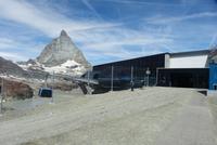 Mit der Kabinenbahn zum kleinen Berg