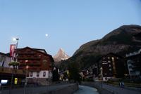 Sonnenaufgang und Monduntergang