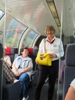 Fahrt mit dem Gotthard Panorama Express - unsere nette Reiseleiterin Jacqueline