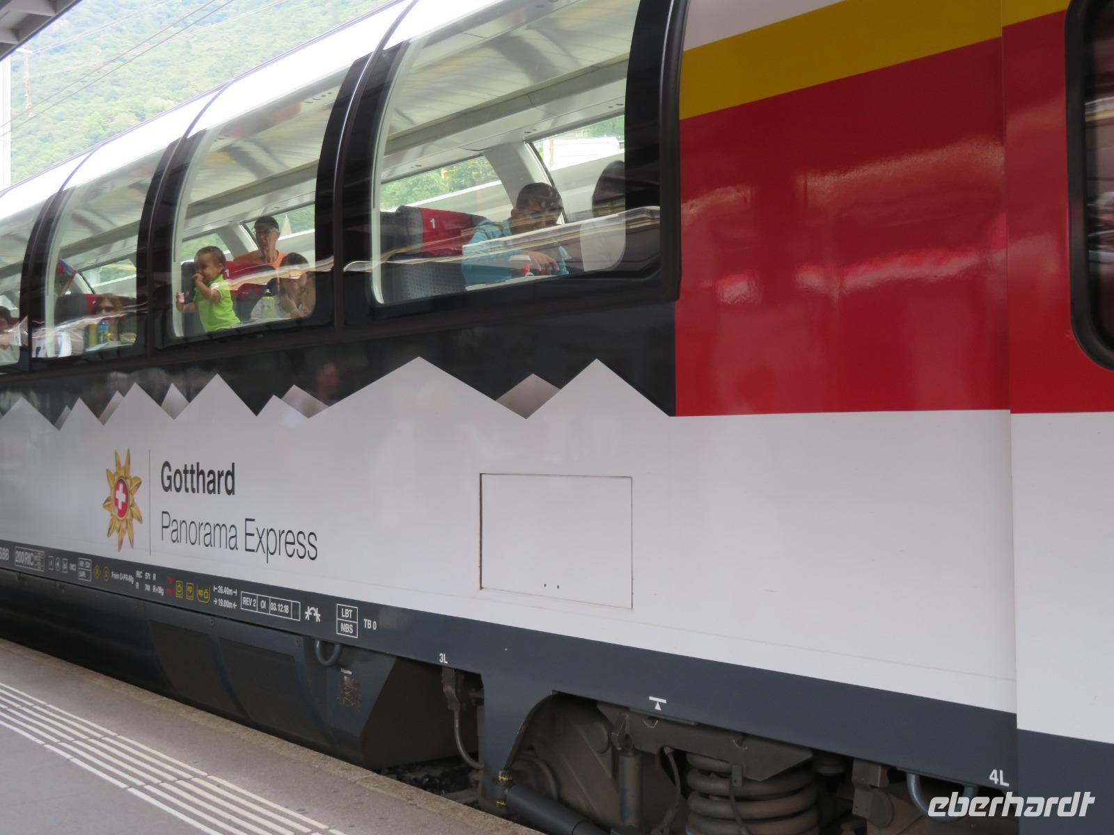 Fahrt mit dem Gotthard Panorama Express - 