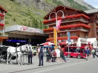 Am Bahnhof in Zermatt