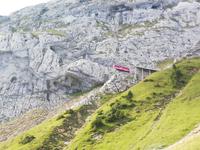 Pilatus, Fahrt mit der Zahnradbahn