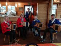 Folkloreabend auf Sunnegga