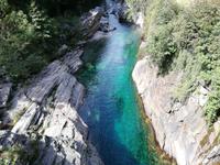 Verzascatal, an der Römerbrücke 