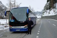 Unser Bus und unser Busfahrer Jan