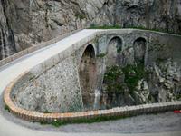 An der Teufelsbrücke 