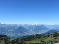 143 Fahrt mit der Rigi-Bahn - Blick in die Bergwelt