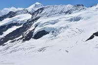 Gletscher am Jungfraujoch - Lawinenabgang (Bildmitte)
