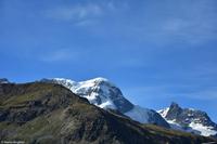 Auffahrt zum Rothorn - Blick zum Breithorn (Schnee) und Kleines Matterhorn (ganz rechts)