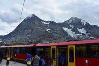 Jungfraubahn vor Eiger und Mönch