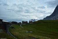 Wengenalpbahn - Abfahrt von der Kleinen Scheidegg in Richtung Wengen und Lauterbrunnen