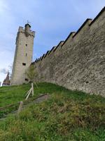 2200916 Die Museggmauer und einer ihrer Tuerme