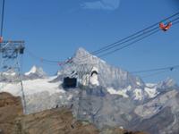 Zermatt - Fahrt auf das Kleine Matterhorn - die neue moderne Gondelbahn von Trockerner Steg auf das Kleine Matterhorn