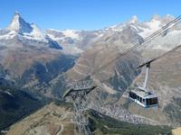 Zermatt - auf dem Rothorn - Kabinenbahn und Blick zum Matterhorn