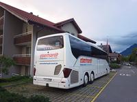 Unser Bus am Hotel Flüematte