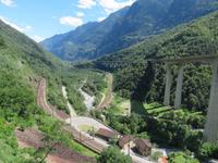 Fahrt mit dem Gotthard Panorama Express von Flüelen nach Bellinzona - die Strecke ist eine Bahntechnische Meisterleistung