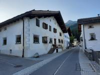 Sils i. E. - Engadiner Häuser im Ortskern