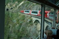 Glacierexpress auf dem Landwasserviadukt