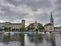 Zürich - Stadthaus mit Fraumünster