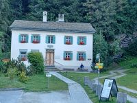 Nietzsche - Haus neben dem Hotel