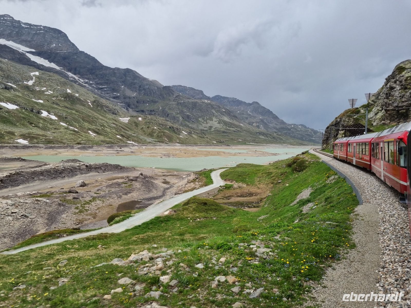 Fahrt mit dem Bernina-Express... (Lago Bianco)