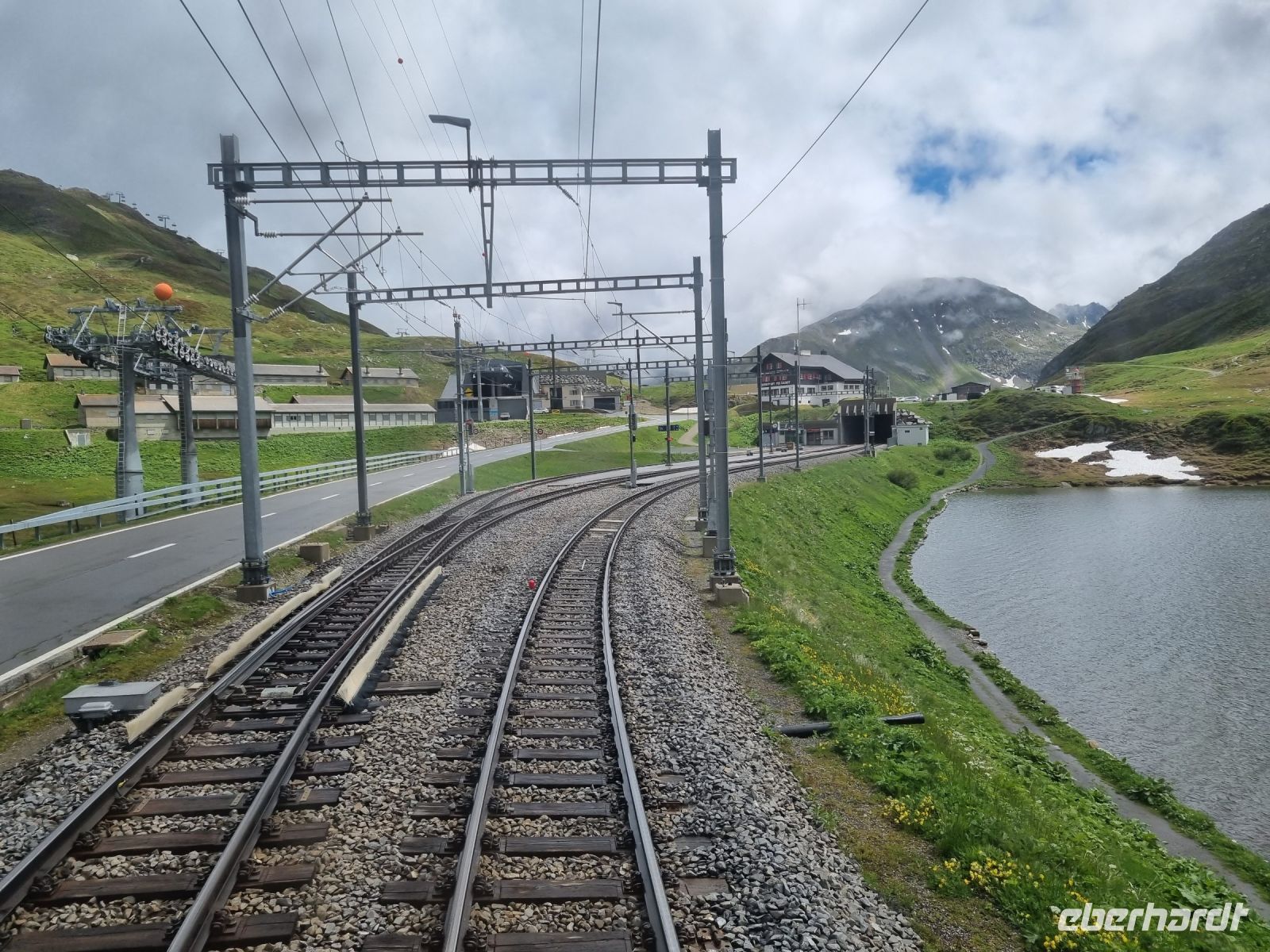 Fahrt mit dem Glacier-Express... (Oberalppass)