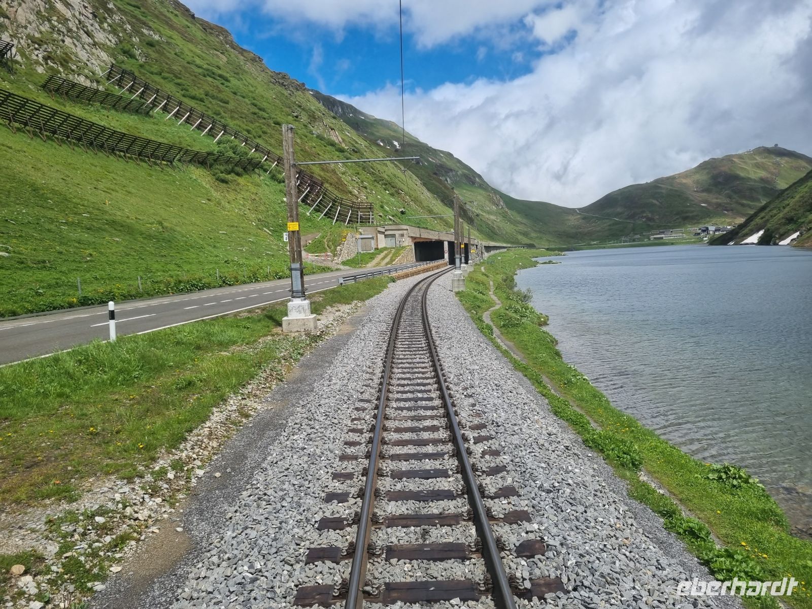 Fahrt mit dem Glacier-Express... (Oberalppass)