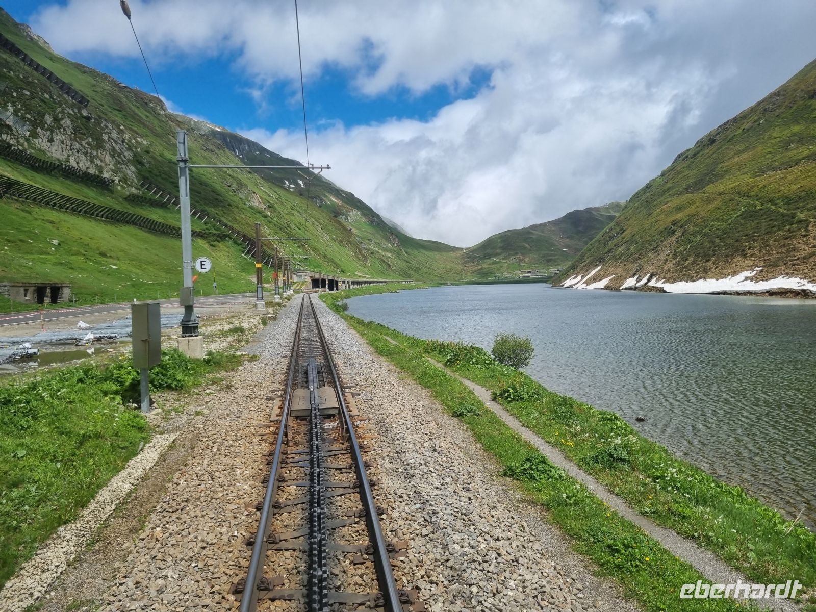 Fahrt mit dem Glacier-Express... (Oberalppass)