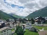 Fahrt mit dem Glacier-Express... (Andermatt)