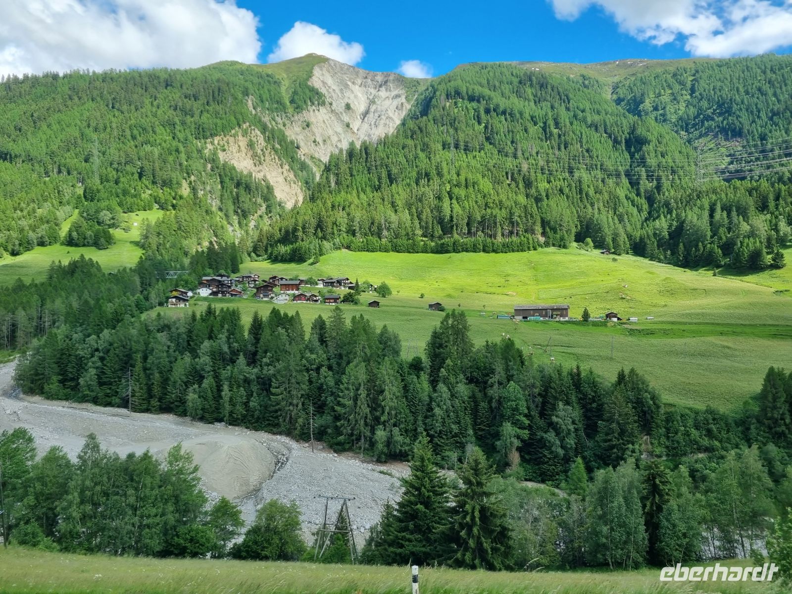 Fahrt mit dem Glacier-Express... (Oberes Rhonetal/Goms)