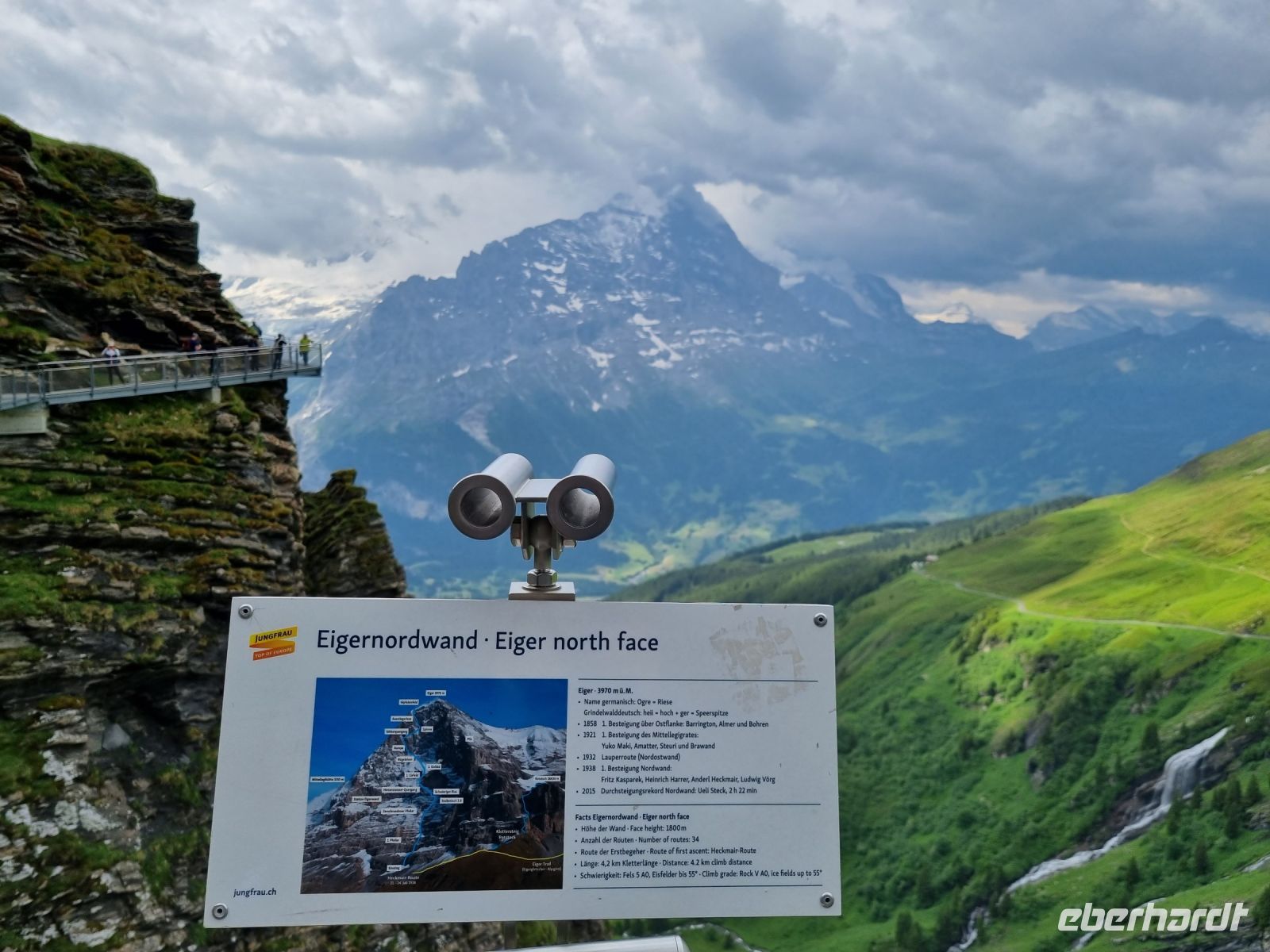 auf dem First... (First Cliff Walk) - Blick auf die Eigernordwand