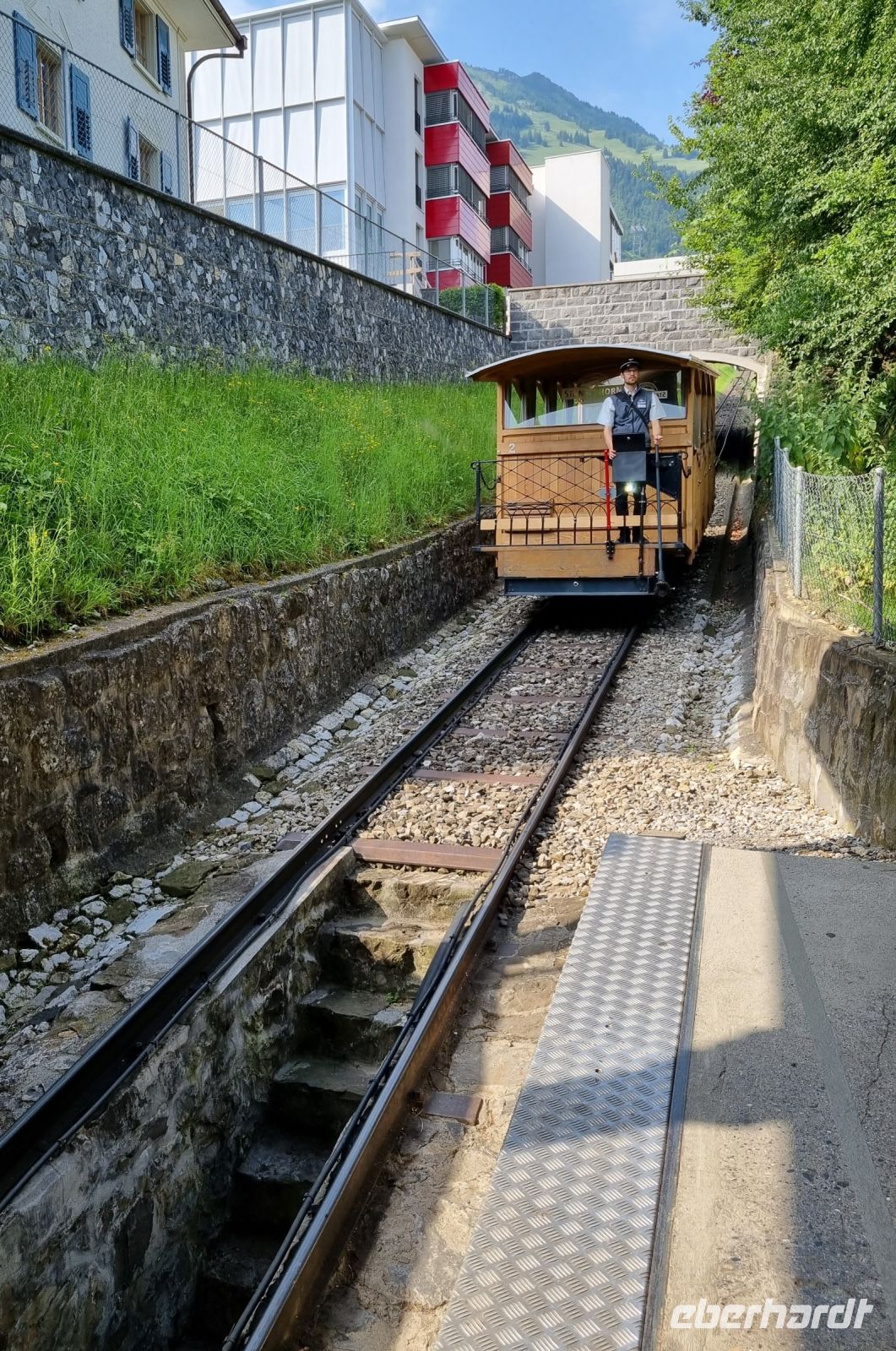 Stanserhorn - Nostalgische Standseilbahn zur Station 