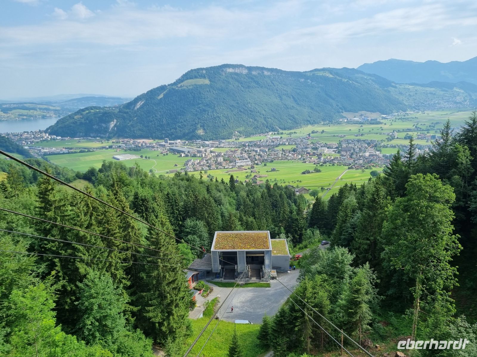 Stanserhorn - Fahrt mit der CabriO-Bahn...