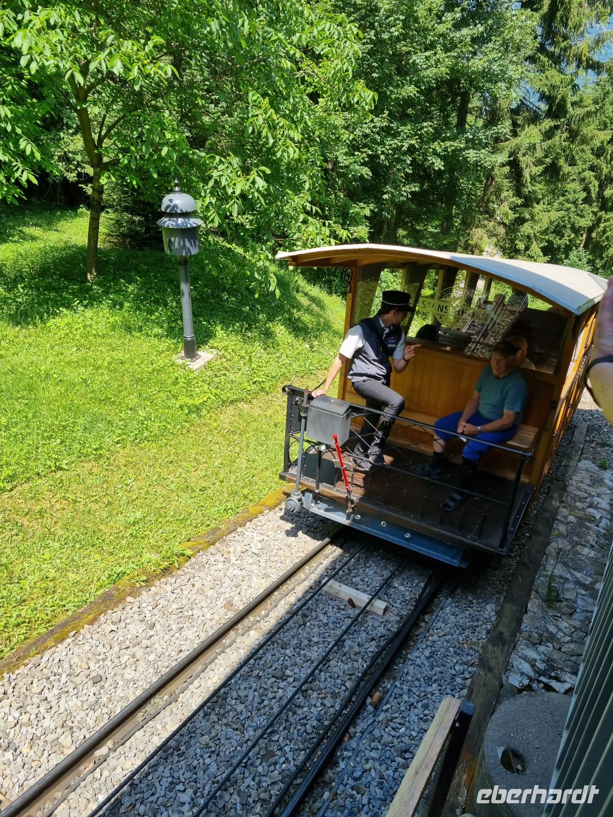 Stanserhorn - Nostalgische Standseilbahn zur Station 