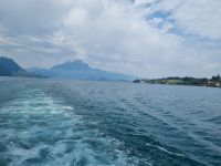 Schifffahrt auf dem Vierwaldstättersee - Blick zum Pilatus 