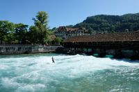 Verwegene Wassersportler