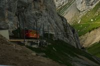 Die erste Bahn kommt