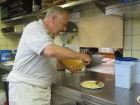 098 Folkloreabend auf Furi - Raclette