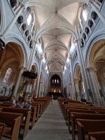 Blick auf den Orgelspieltisch in der Kathedrale Notre-Dame.jpg
