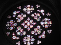 Lausanne: Kathedrale, Glasfenster nahe der Marien-Seitenkapelle