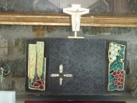 Riffelberg - Altar in Kapelle, Kreuz aus Bergkristall