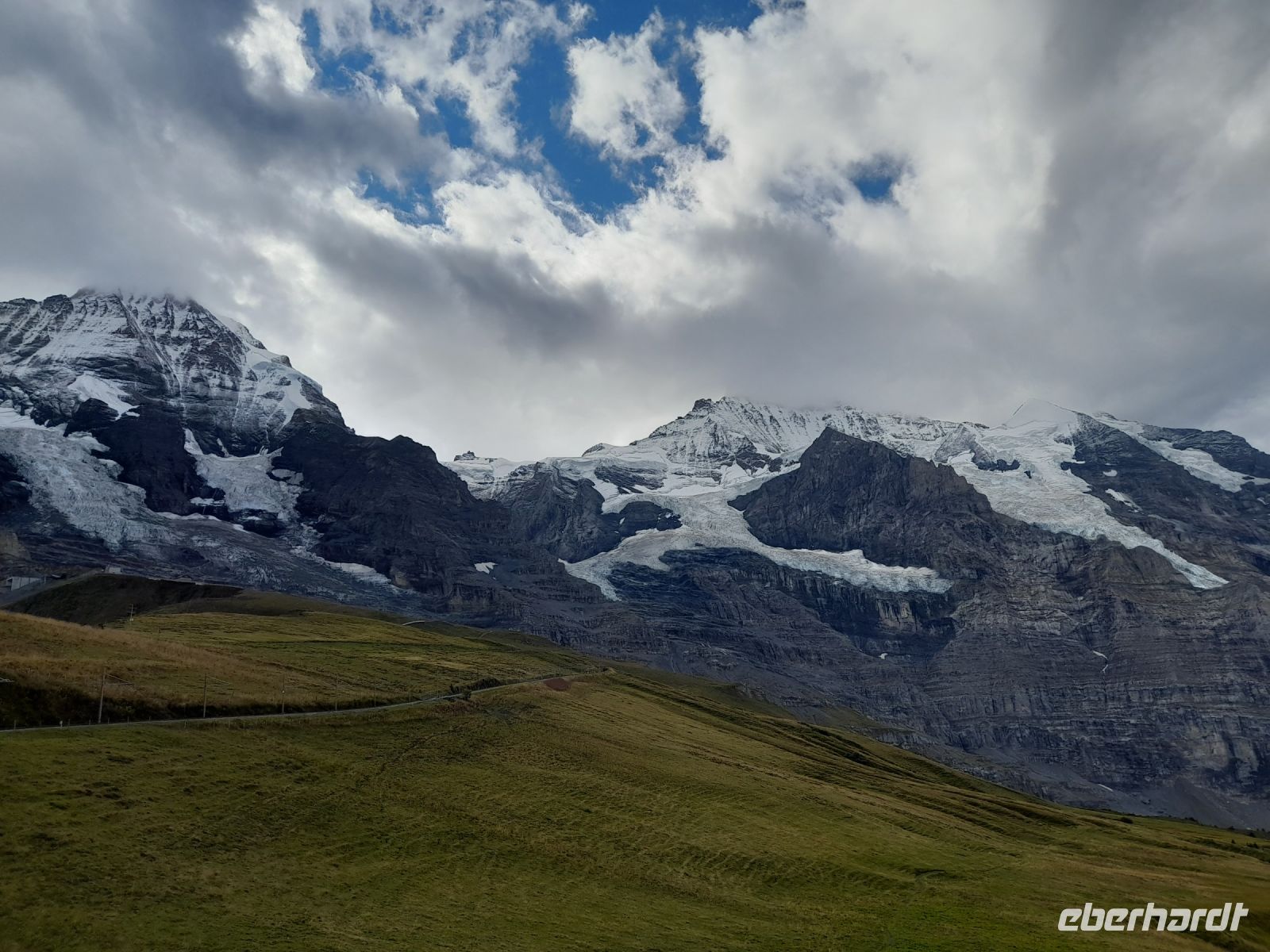 Aussicht auf Mönch und Jungfrau