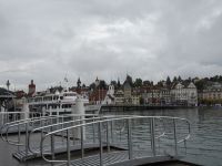 Luzern, am Vierwaldstätterse mit Blick auf Türme der Stadtmauer